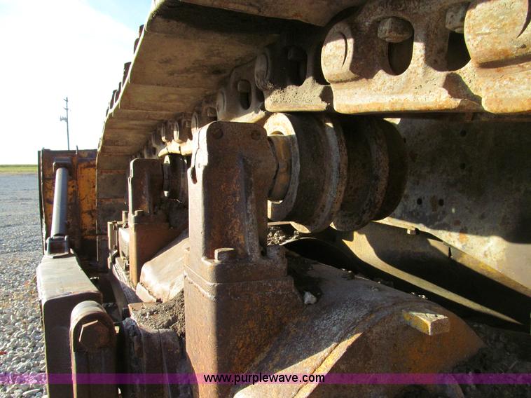 image for item E3586 1970 Caterpillar D7F dozer