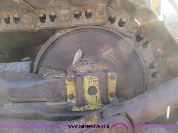 image for item E3586 1970 Caterpillar D7F dozer