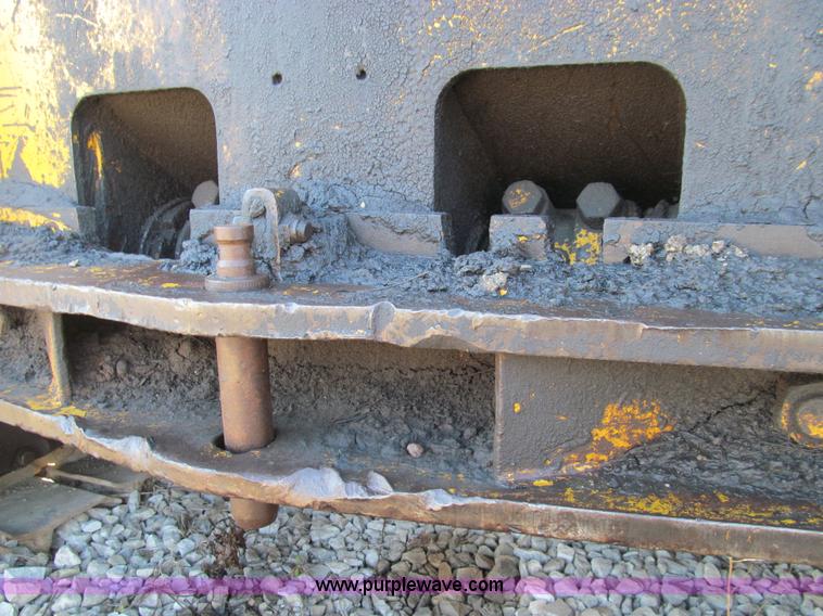 image for item E3586 1970 Caterpillar D7F dozer