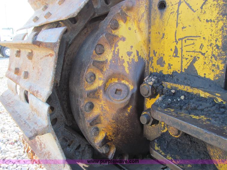 image for item E3586 1970 Caterpillar D7F dozer