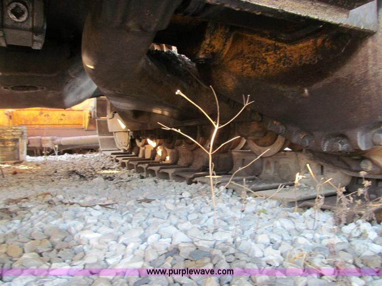 image for item E3586 1970 Caterpillar D7F dozer