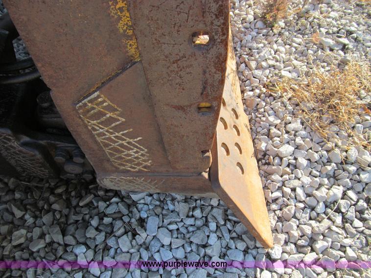 image for item E3586 1970 Caterpillar D7F dozer