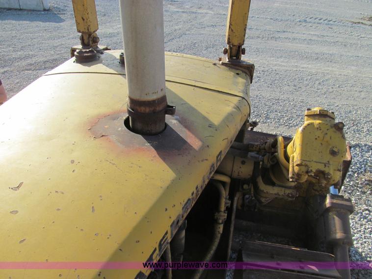 image for item E3586 1970 Caterpillar D7F dozer