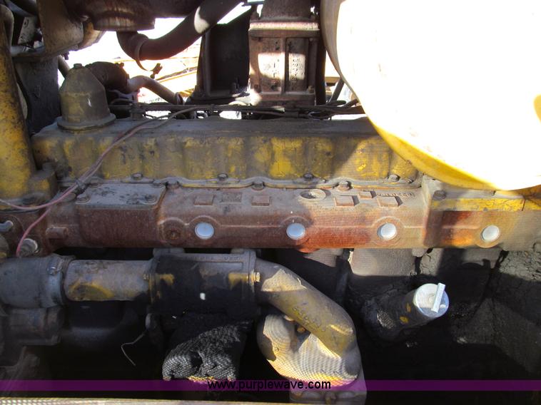 image for item E3586 1970 Caterpillar D7F dozer