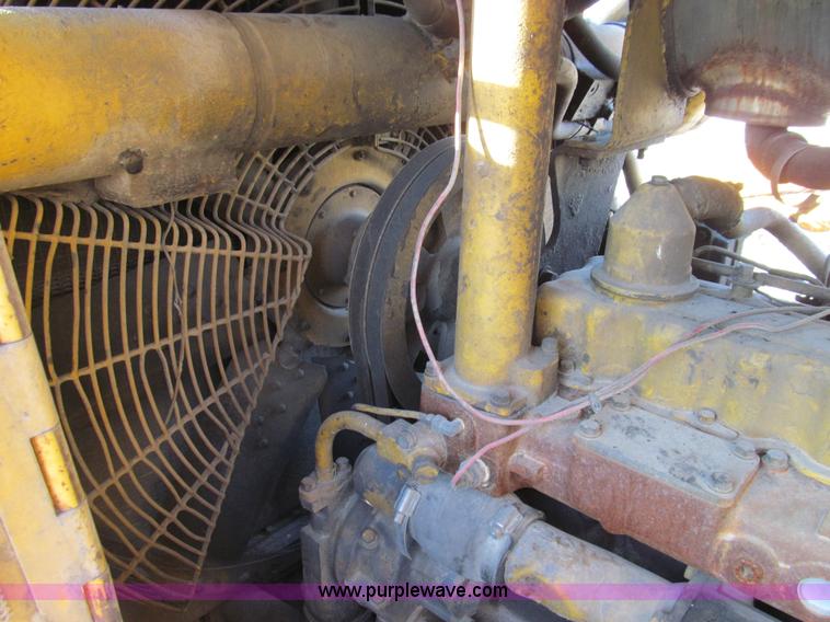 image for item E3586 1970 Caterpillar D7F dozer