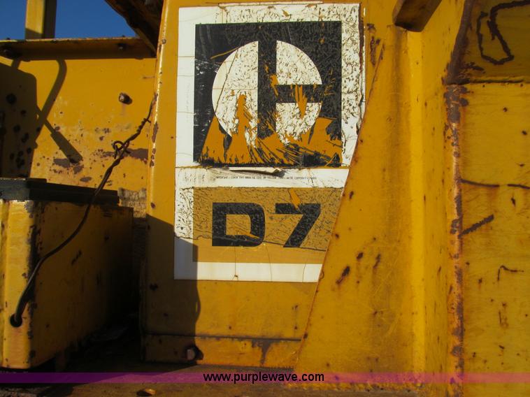 image for item E3586 1970 Caterpillar D7F dozer