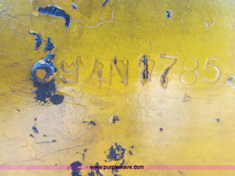 image for item E3586 1970 Caterpillar D7F dozer