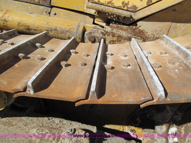 image for item E5730 1998 Caterpillar D6M XL dozer