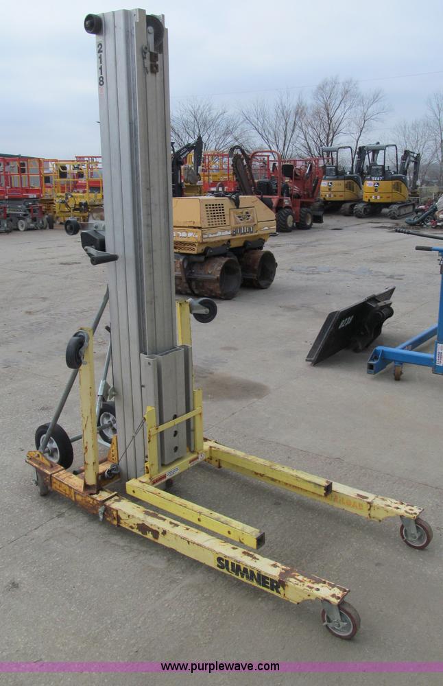 image for item E5741 Sumner 2118 material lift