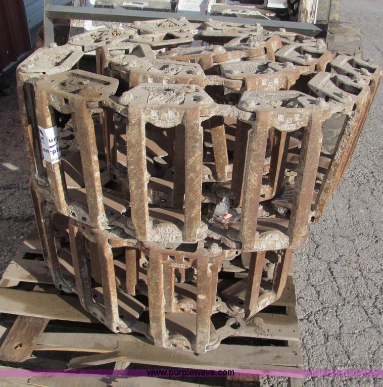 image for item E5742 Grouser steel skid steer tracks