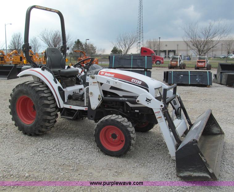 image for item E5768 2008 Bobcat CT230B tractor with loader