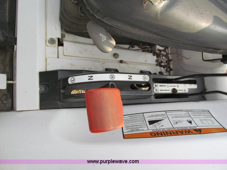 image for item E5768 2008 Bobcat CT230B tractor with loader