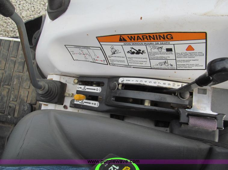 image for item E5768 2008 Bobcat CT230B tractor with loader