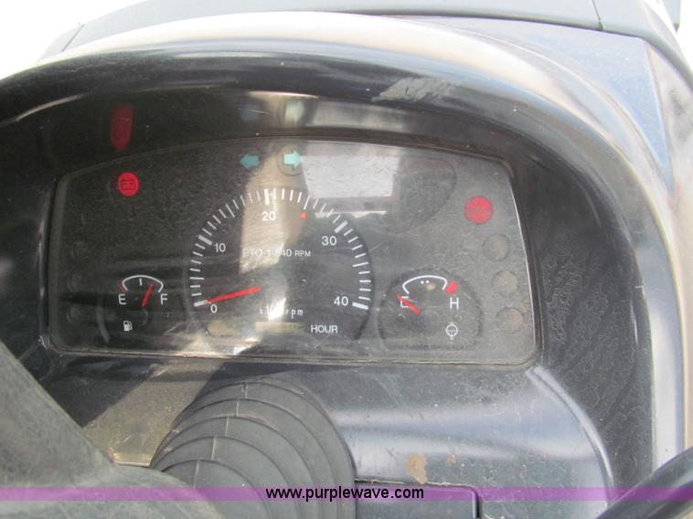 image for item E5768 2008 Bobcat CT230B tractor with loader