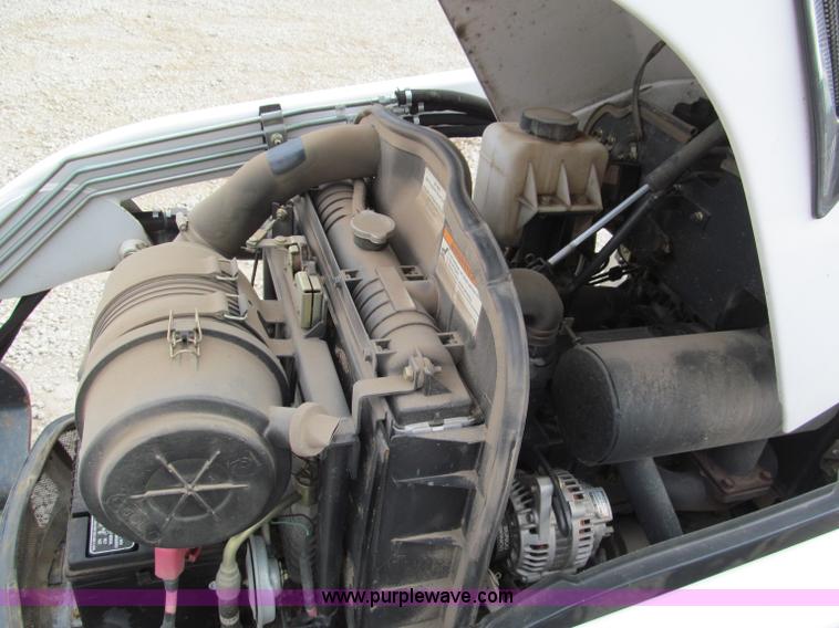 image for item E5768 2008 Bobcat CT230B tractor with loader