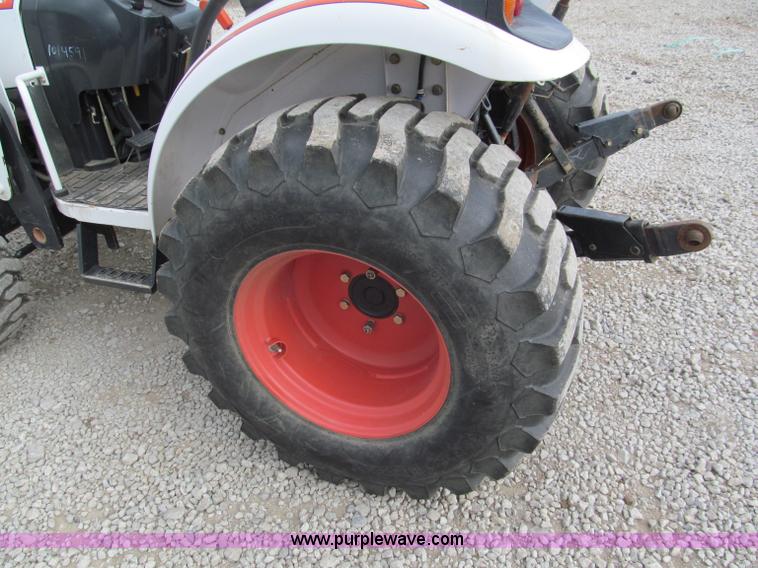 image for item E5768 2008 Bobcat CT230B tractor with loader
