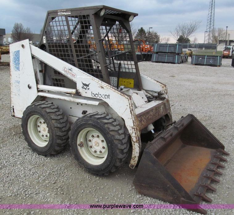 image for item E5769 1989 Bobcat 743 skid steer