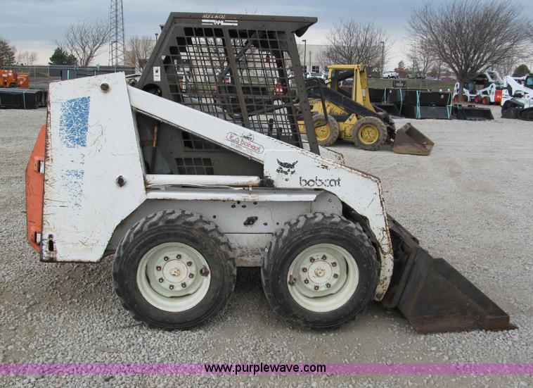 image for item E5769 1989 Bobcat 743 skid steer