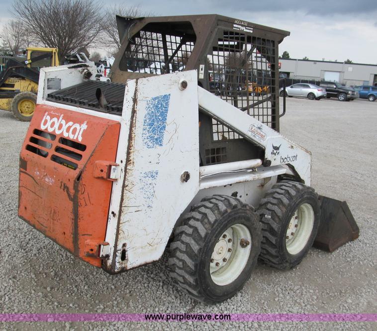 image for item E5769 1989 Bobcat 743 skid steer
