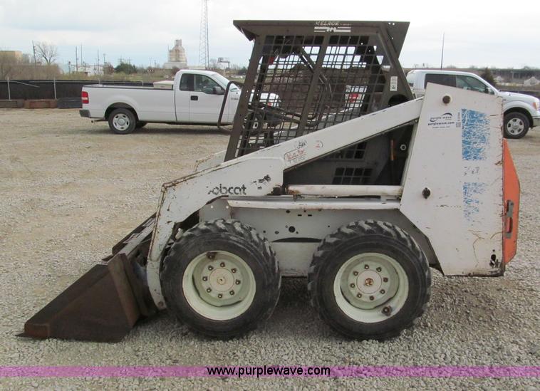 image for item E5769 1989 Bobcat 743 skid steer