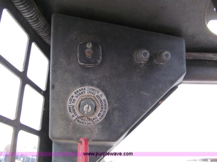 image for item E5769 1989 Bobcat 743 skid steer