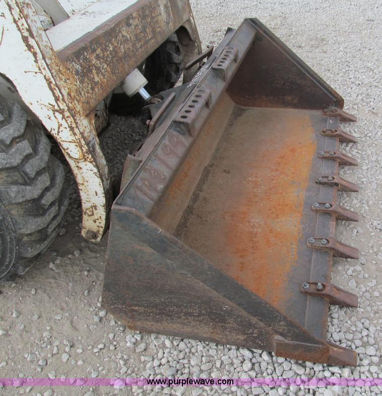 image for item E5769 1989 Bobcat 743 skid steer