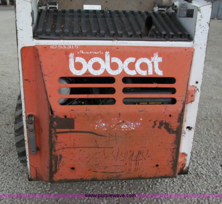 image for item E5769 1989 Bobcat 743 skid steer