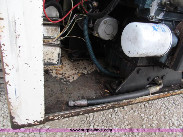 image for item E5769 1989 Bobcat 743 skid steer