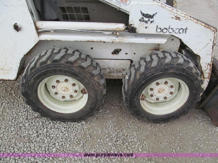 image for item E5769 1989 Bobcat 743 skid steer