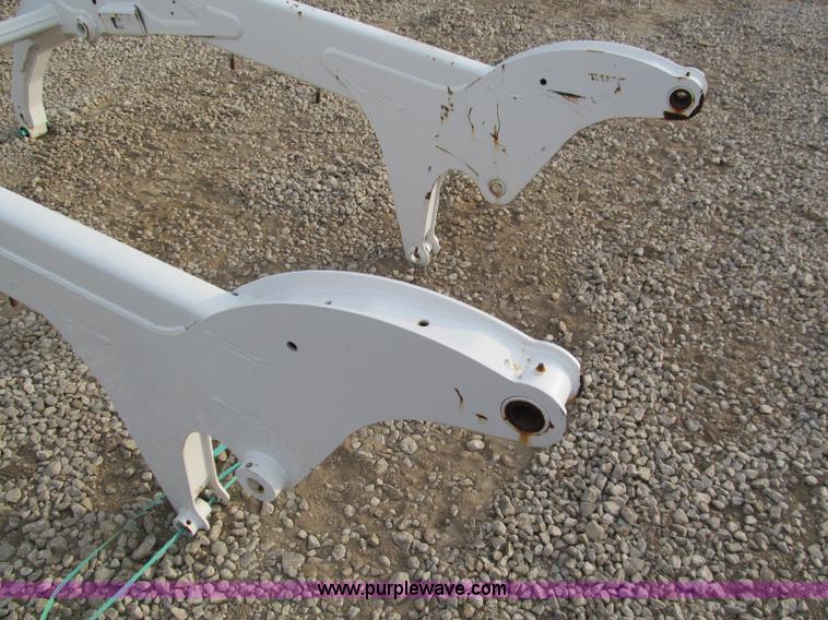 image for item E5771 Bobcat skid steer loader arms