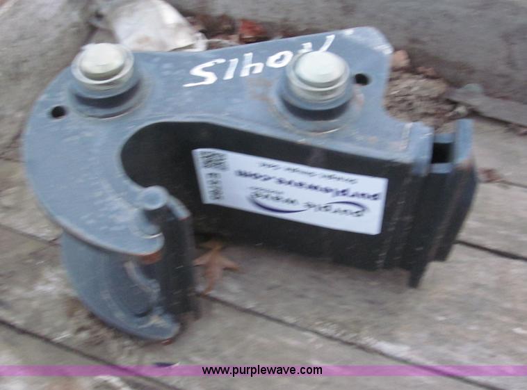 Bobcat quick attach for excavator buckets in Olathe, KS Item E5785