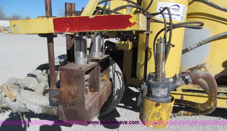 image for item E5786 600 lbs ride-on thermoplastic applicator