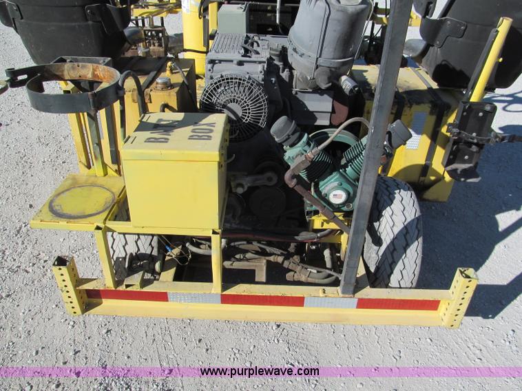 image for item E5786 600 lbs ride-on thermoplastic applicator