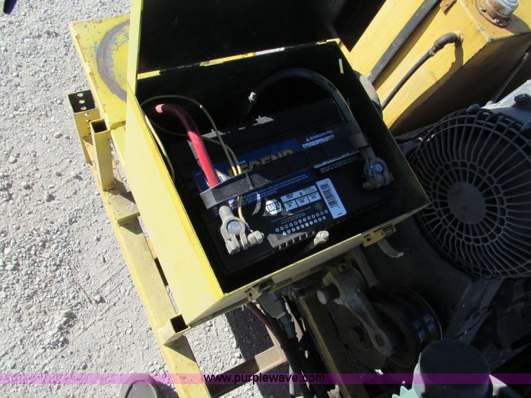 image for item E5786 600 lbs ride-on thermoplastic applicator