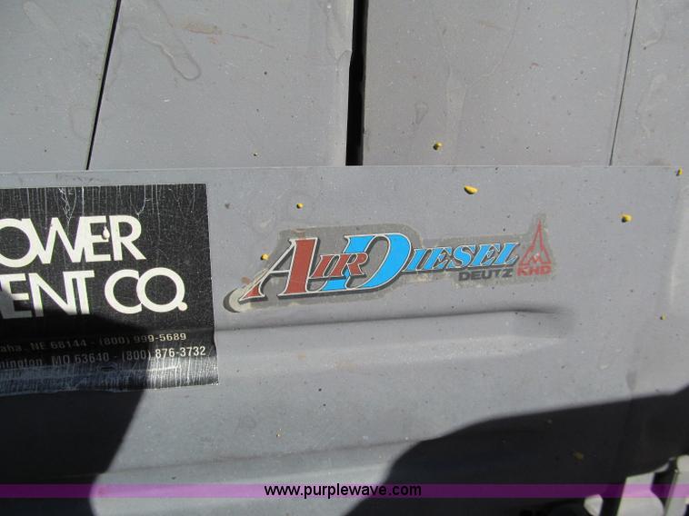 image for item E5786 600 lbs ride-on thermoplastic applicator