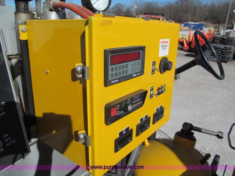 image for item E5787 Stimsonite Titan 1000D long line thermoplastic ride-on applicator with transport trailer