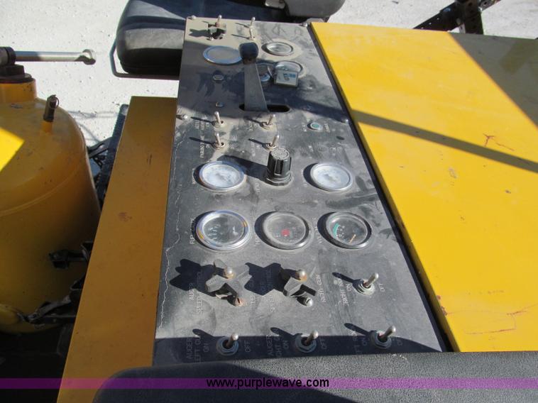 image for item E5787 Stimsonite Titan 1000D long line thermoplastic ride-on applicator with transport trailer