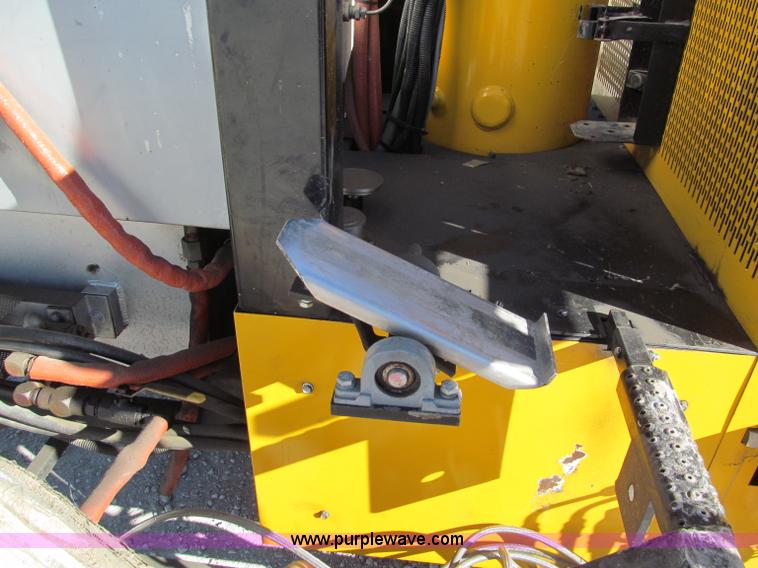 image for item E5787 Stimsonite Titan 1000D long line thermoplastic ride-on applicator with transport trailer