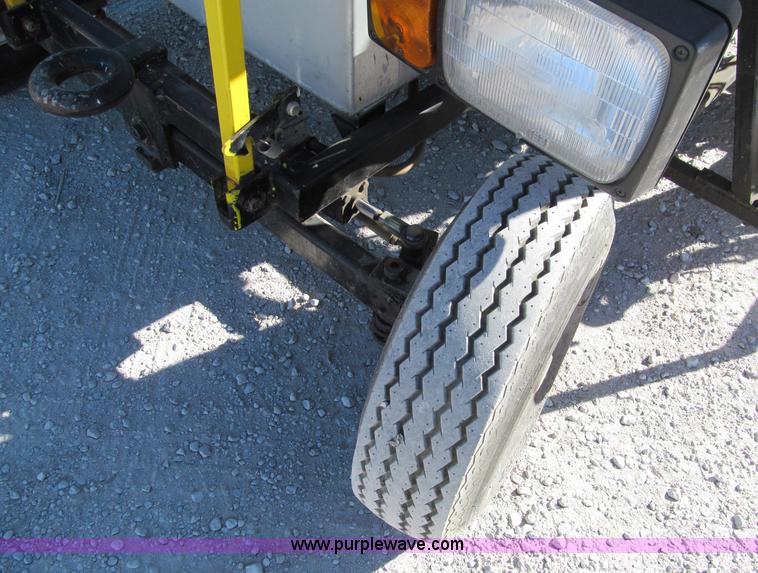 image for item E5787 Stimsonite Titan 1000D long line thermoplastic ride-on applicator with transport trailer