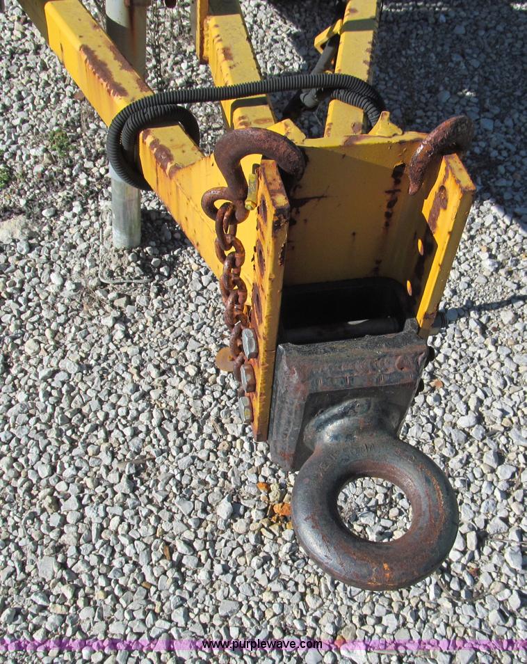 image for item E5787 Stimsonite Titan 1000D long line thermoplastic ride-on applicator with transport trailer