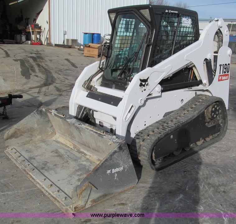image for item E5788 2007 Bobcat T190 track skid steer