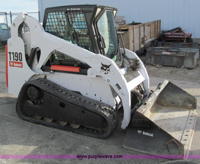 image for item E5788 2007 Bobcat T190 track skid steer