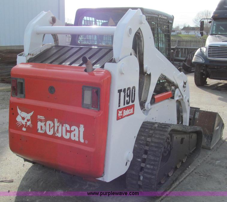 image for item E5788 2007 Bobcat T190 track skid steer