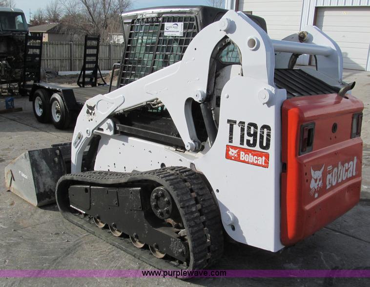 image for item E5788 2007 Bobcat T190 track skid steer
