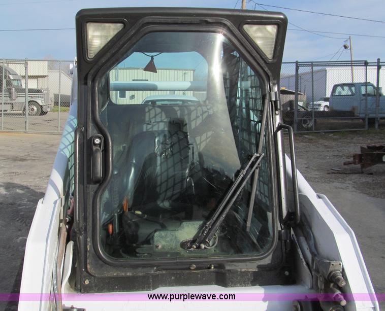 image for item E5788 2007 Bobcat T190 track skid steer
