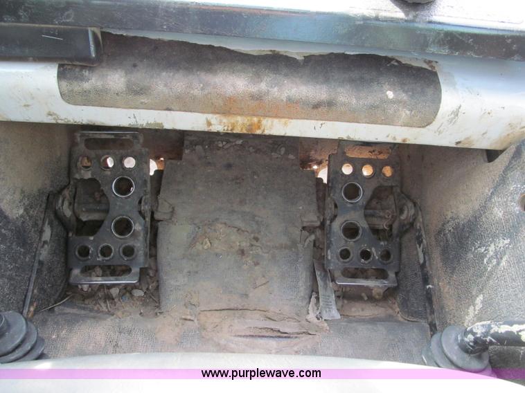 image for item E5788 2007 Bobcat T190 track skid steer