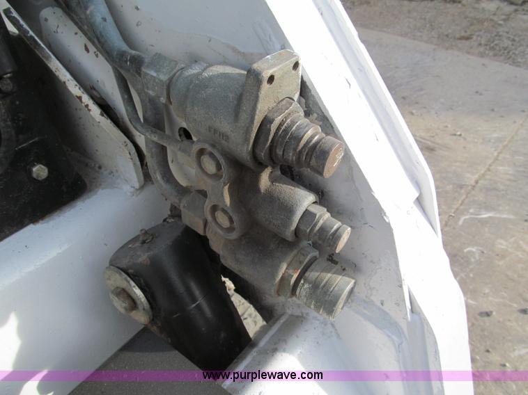 image for item E5788 2007 Bobcat T190 track skid steer