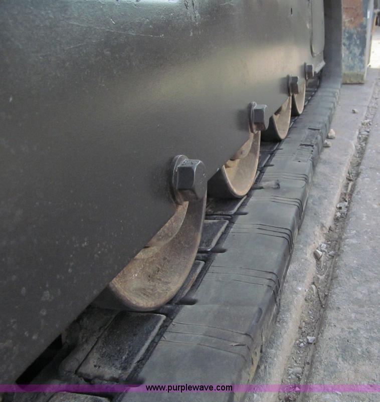 image for item E5788 2007 Bobcat T190 track skid steer