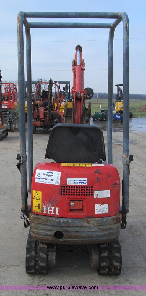 image for item E5817 2001 IHI Nana 7J mini excavator