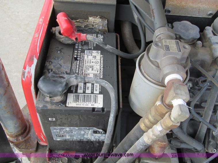 image for item E5817 2001 IHI Nana 7J mini excavator